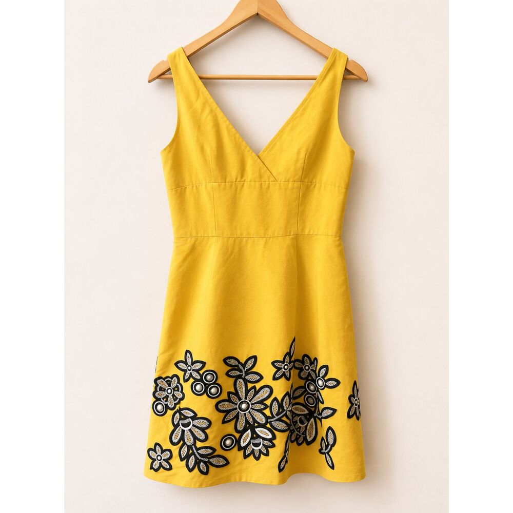 Vintage Carlisle Embroidered Dress | Women's Size 8 | Yellow | Floral Appliqué